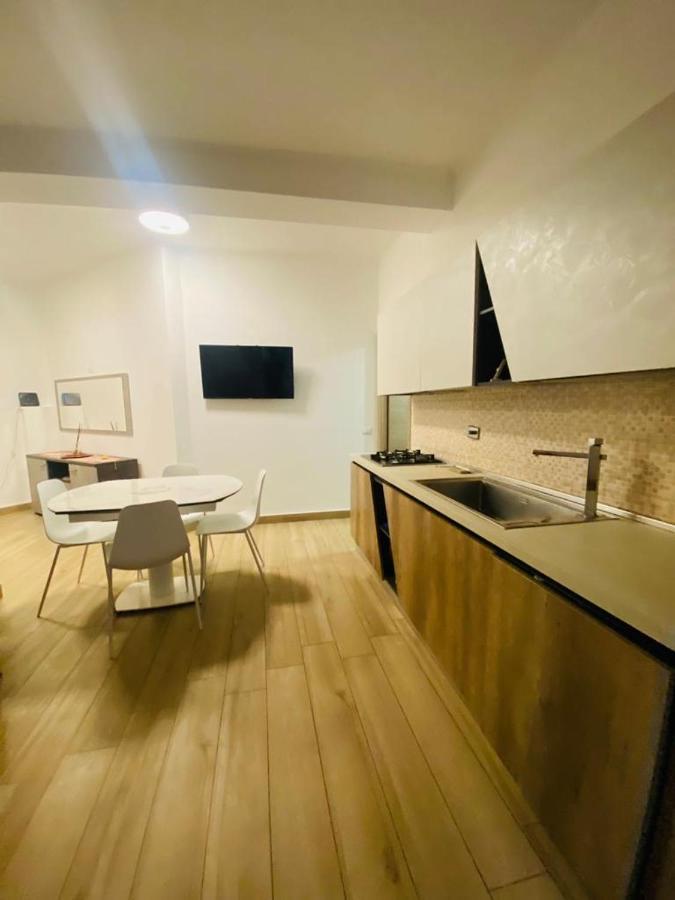 Large Garden Apartment Рим Екстериор снимка