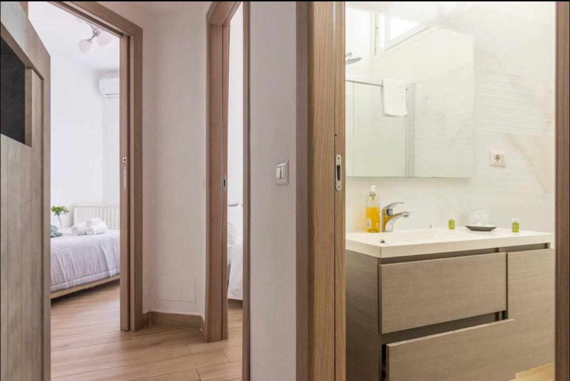 Large Garden Apartment Рим Екстериор снимка