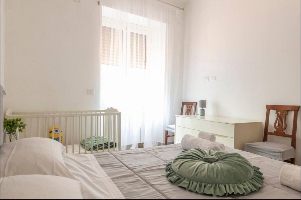 Large Garden Apartment Рим Екстериор снимка